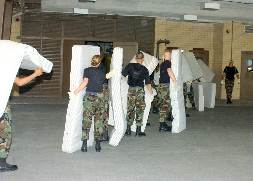 Lackland Airmen take care of Rita evacuees