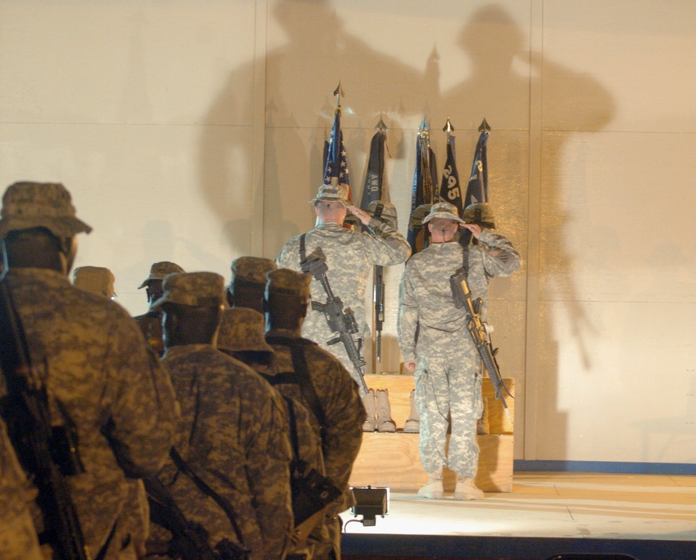 Soldiers give final salute