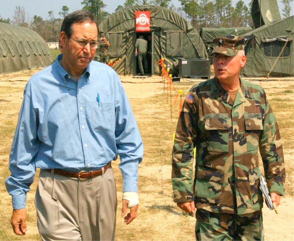 Governor Bob Taft and  Brig. Gen. Jack Lee