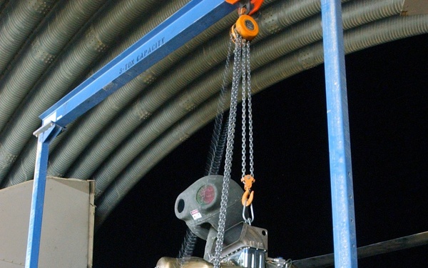 Cav helicopter maintenance