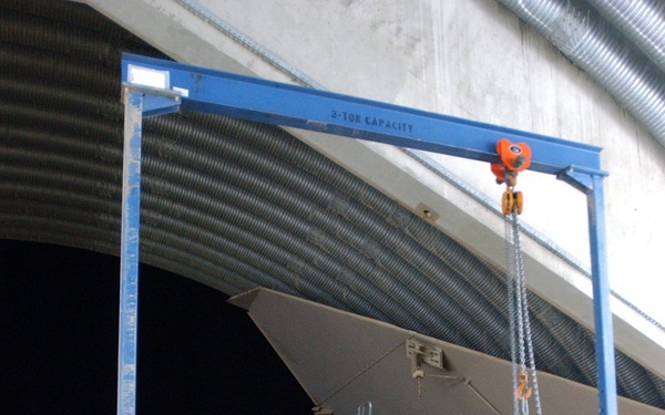 Cav helicopter maintenance