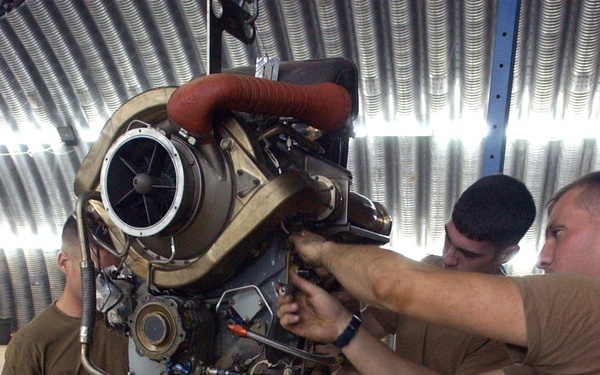 Cav helicopter maintenance