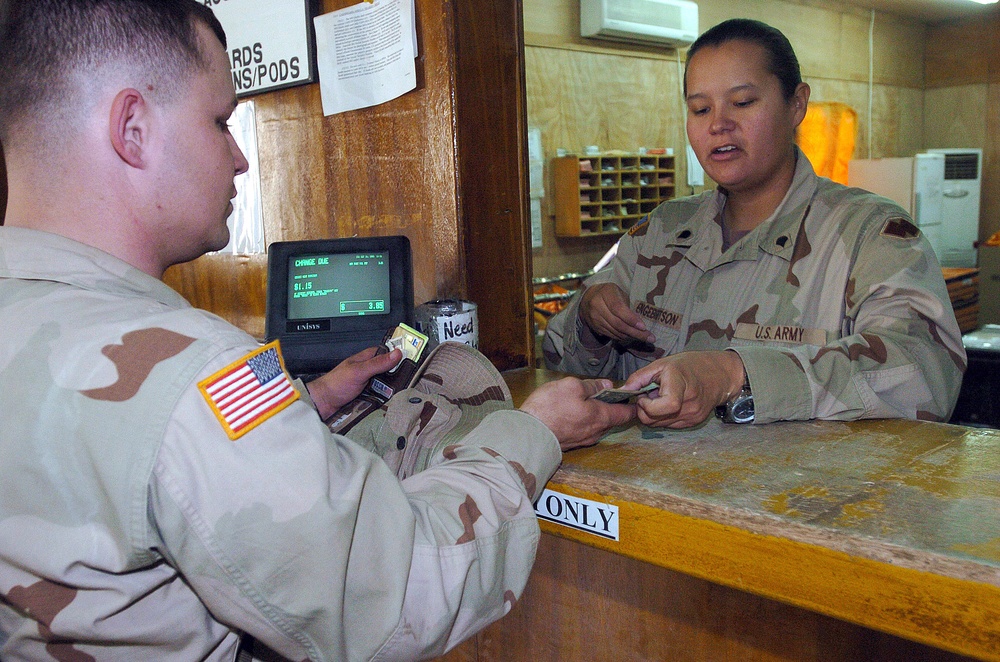 Postal companies deliver customer service in Iraq
