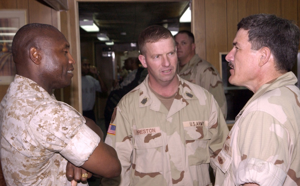 Three military top enlisted visit Kuwait