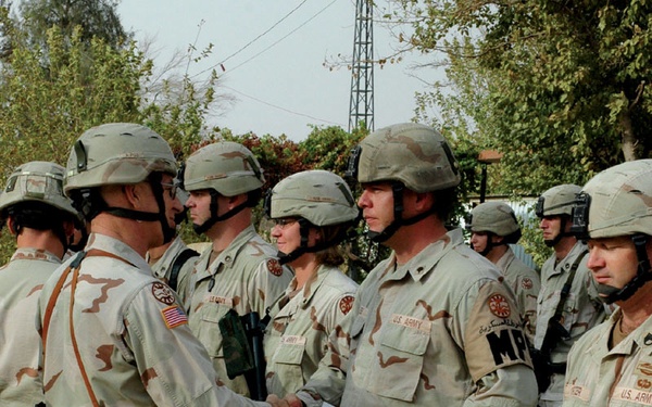 Spc. Brian Bybee Receives CAB Award