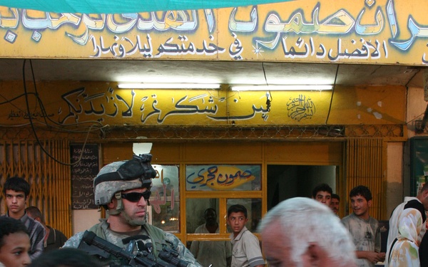 Rhode Island Guardsmen patrol Iraqi streets