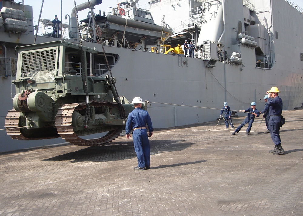 USS Pearl Harbor Offload in Karachi