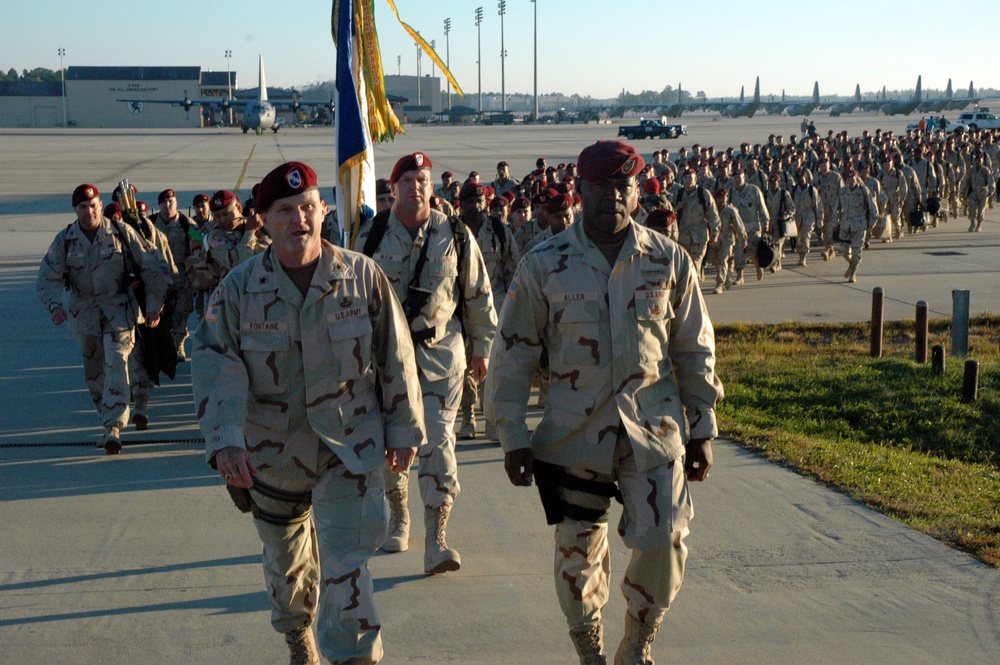 1st COSCOM Cg and CSM lead the way home