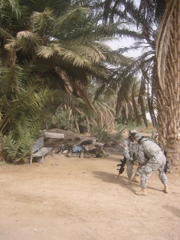 101st Airborne Soldiers find large weapons cache