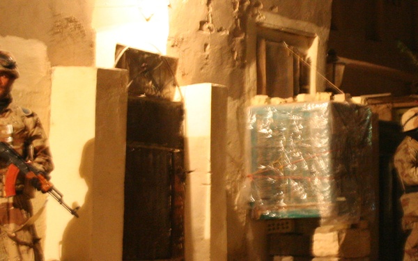 Iraqi, U.S. Soldiers keep pressure on terrorists