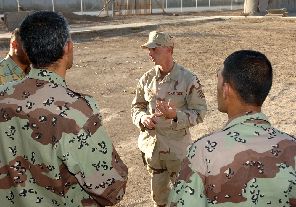 Iraqi protection force trainees