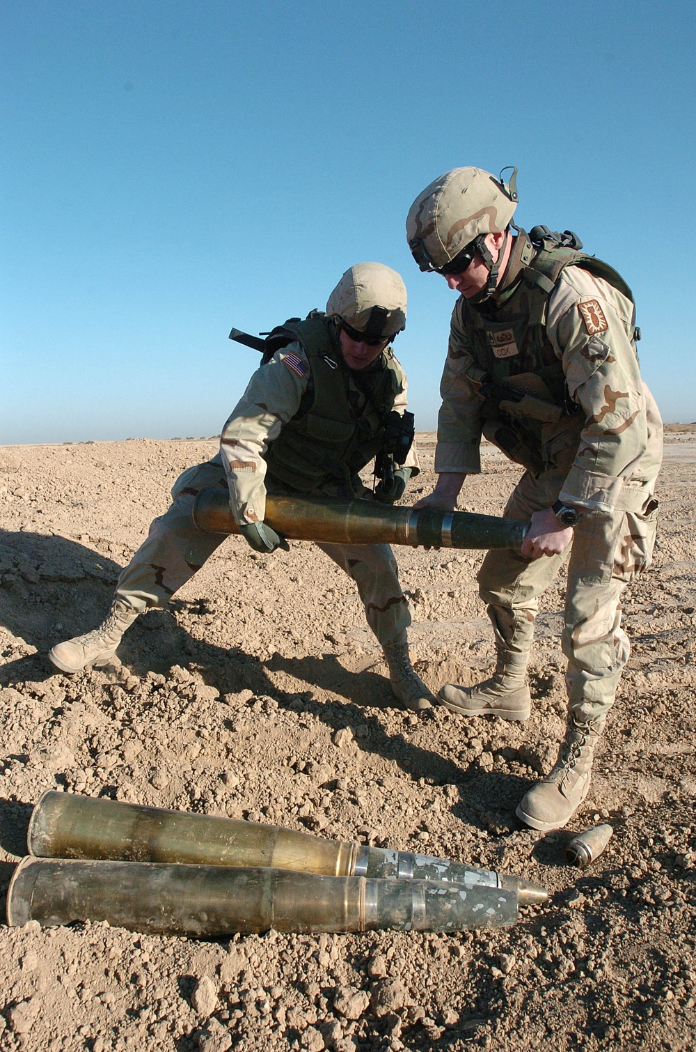 Bomb disposal team blows up munitions