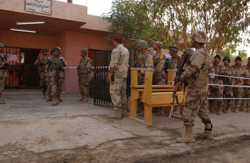 Iraqi Army Lines Up to Vote in West Baghdad