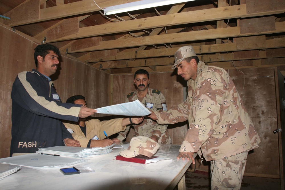 A Soldier gets his ballot