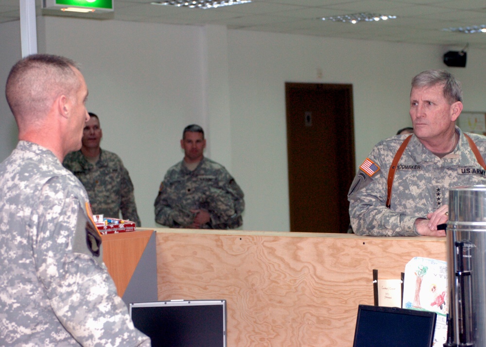 Chief of staff of the Army visits FOB Speicher