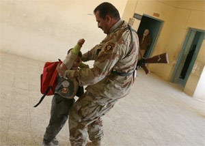 BLT 1/2 makes friends in Iraq