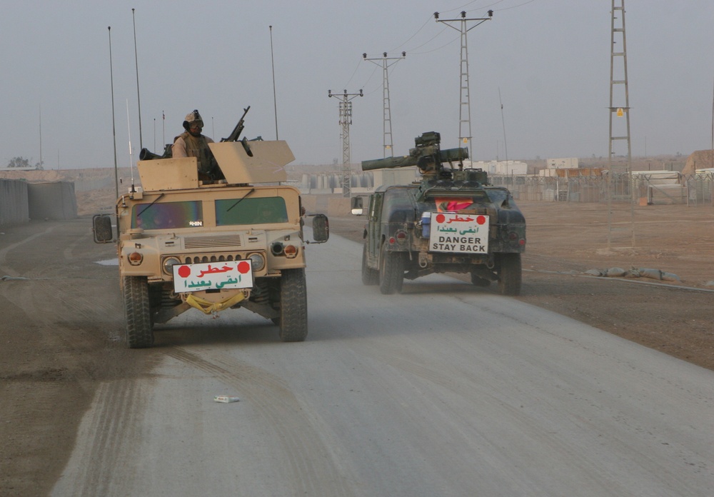 Motor-T Marines brave Iraq's roads