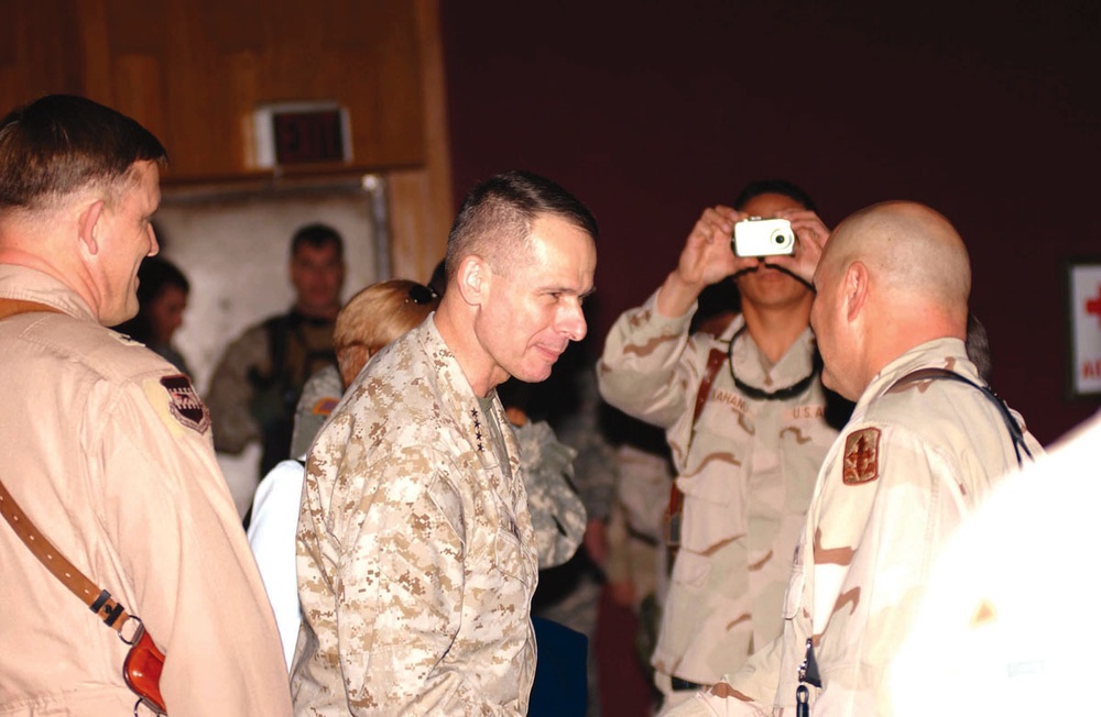 Gen. Pace and star-studded troupe visit Anaconda for New Year's