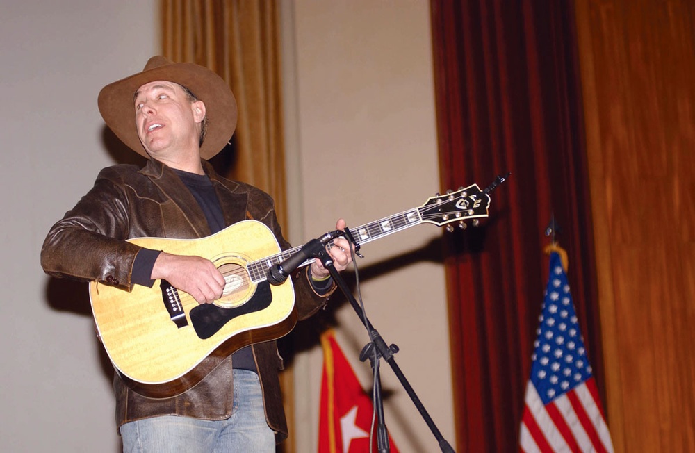 Gen. Pace and star-studded troupe visit Anaconda for New Year's