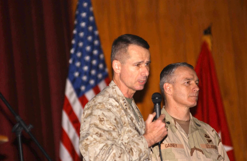 Gen. Pace and star-studded troupe visit Anaconda for New Year's