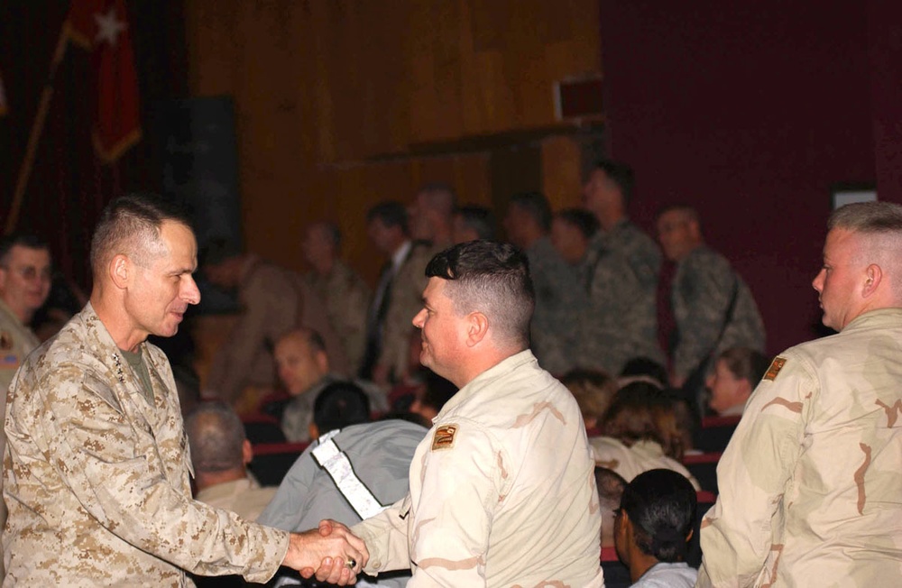 Gen. Pace and star-studded troupe visit Anaconda for New Year's