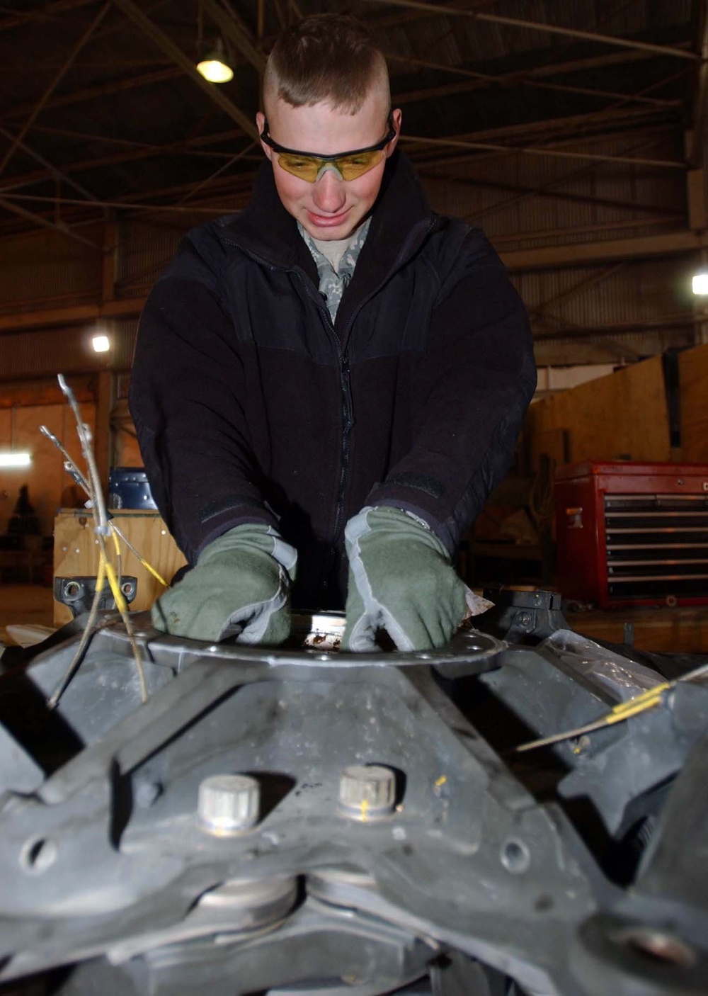 Apache rotor disassembly