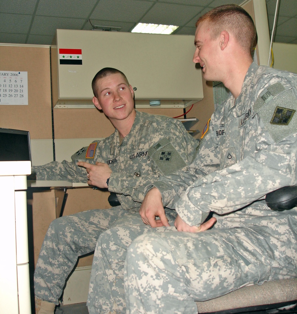 Rear Operations Center Soldiers