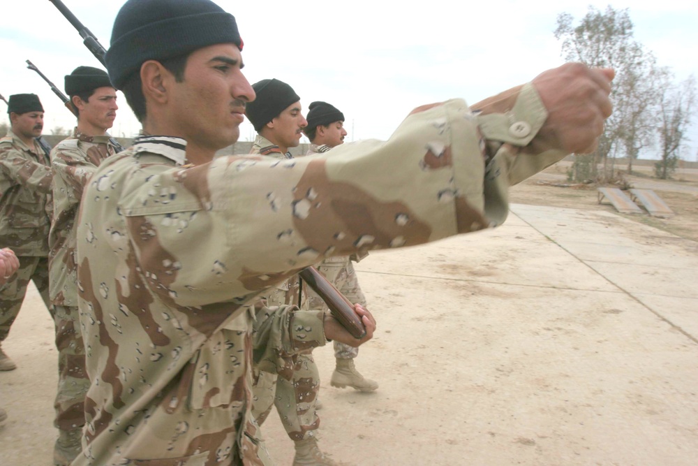 Rakkasan Cavalry trains Iraqi Army