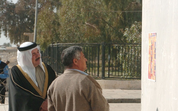Poster bridges gap between Iraqi Army Soldiers and locals
