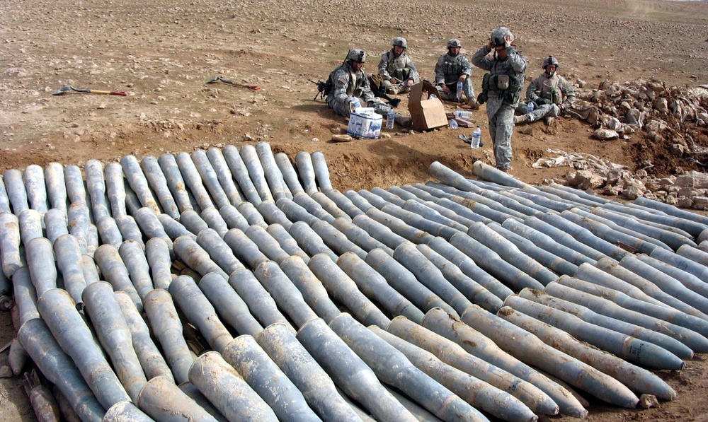 U.S. Soldiers unearth thousands of munitions