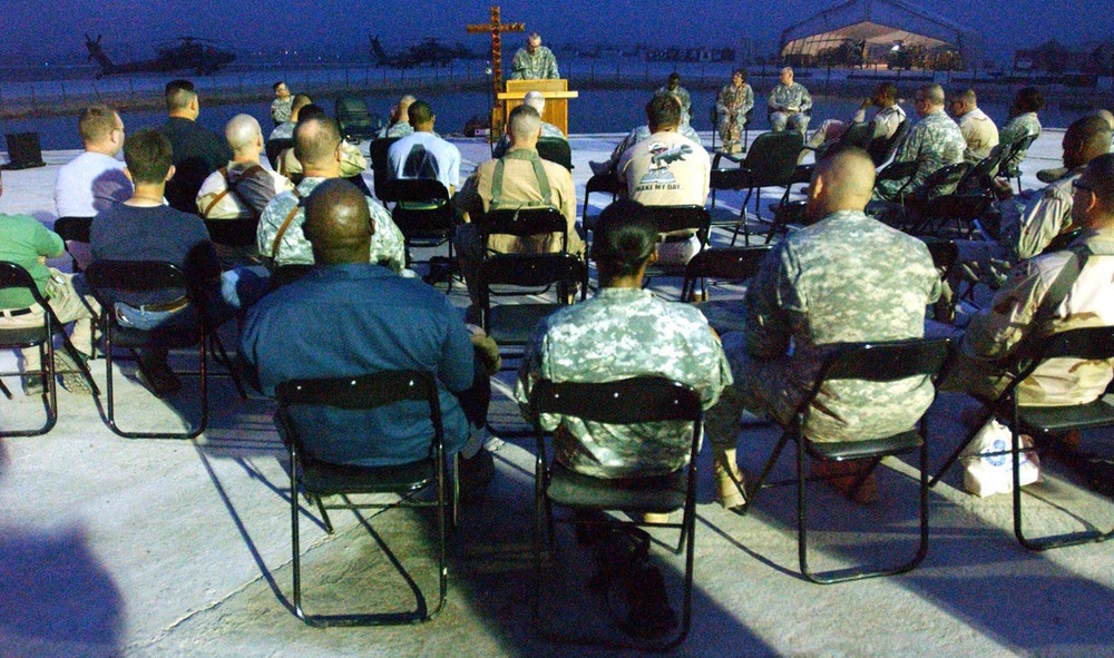 MND-B Soldiers Observe Easter Sunday Across Iraq