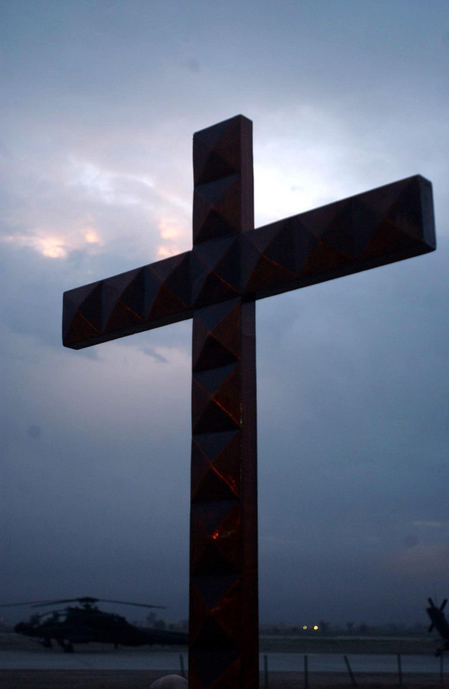 MND-B Soldiers Observe Easter Sunday Across Iraq