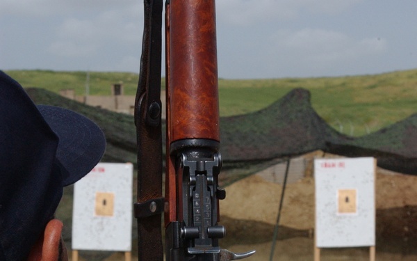 IP work with U.S. troops at range