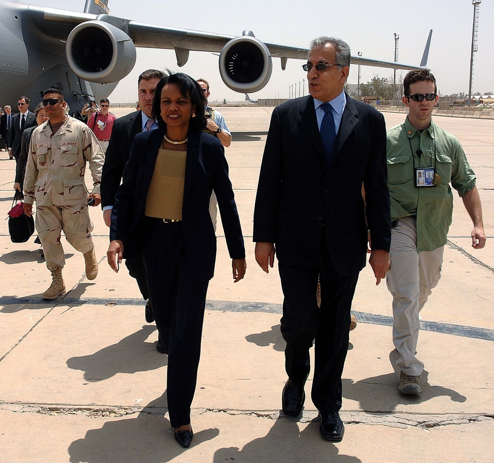 Secretary Rumsfield visits Iraq