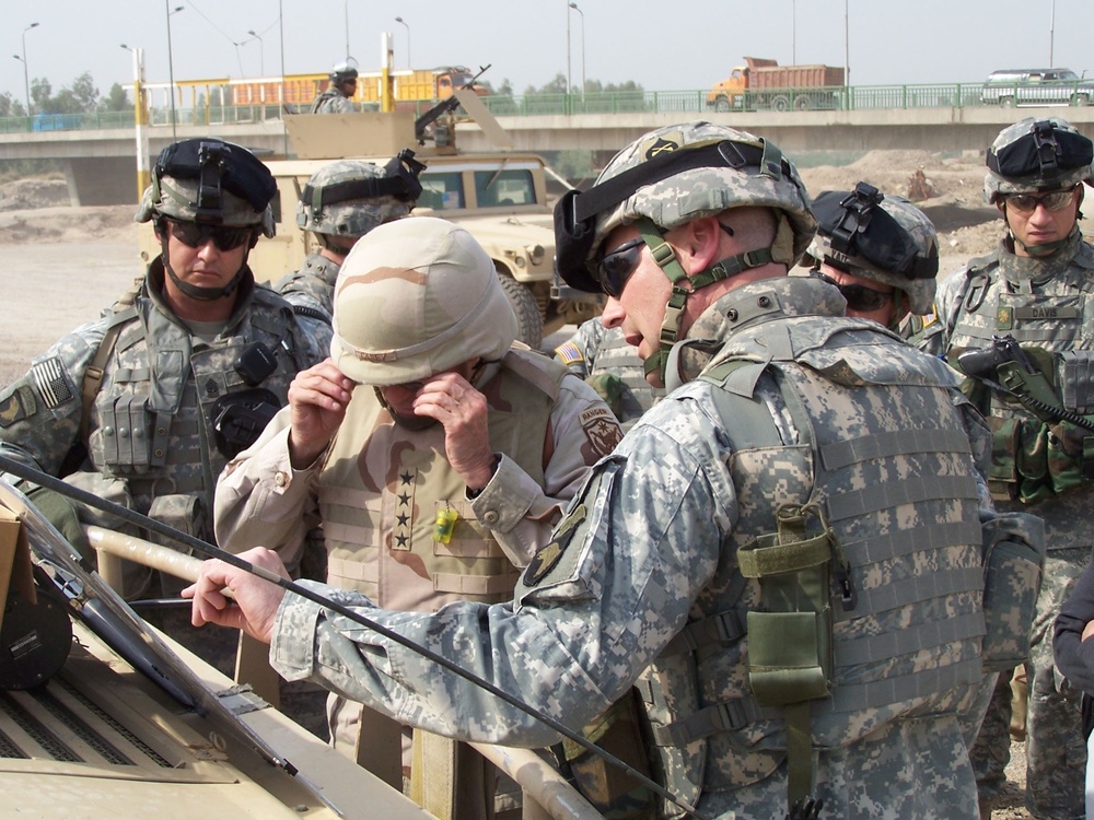 Gen. Casey Visits Soldiers in  Baghdad