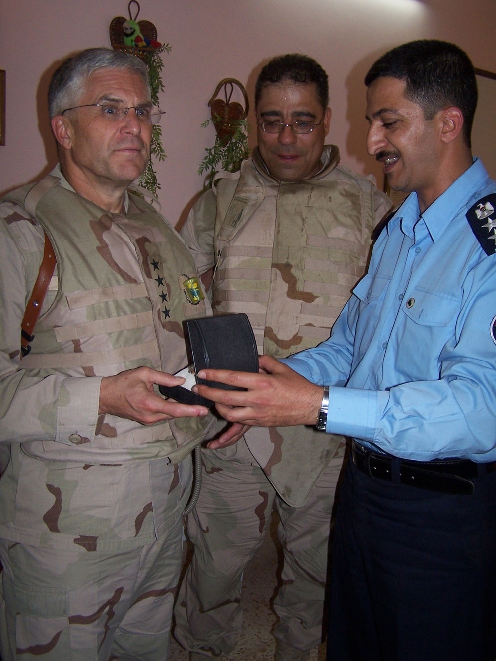 Gen. Casey Visits Soldiers in  Baghdad