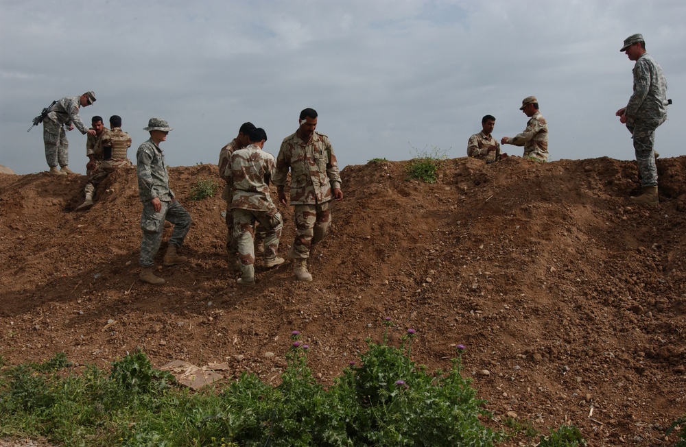 Iraqi Army bomb disposal