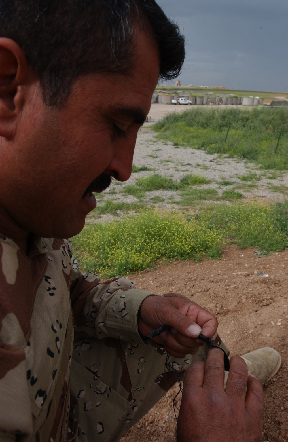 Iraqi Army bomb disposal