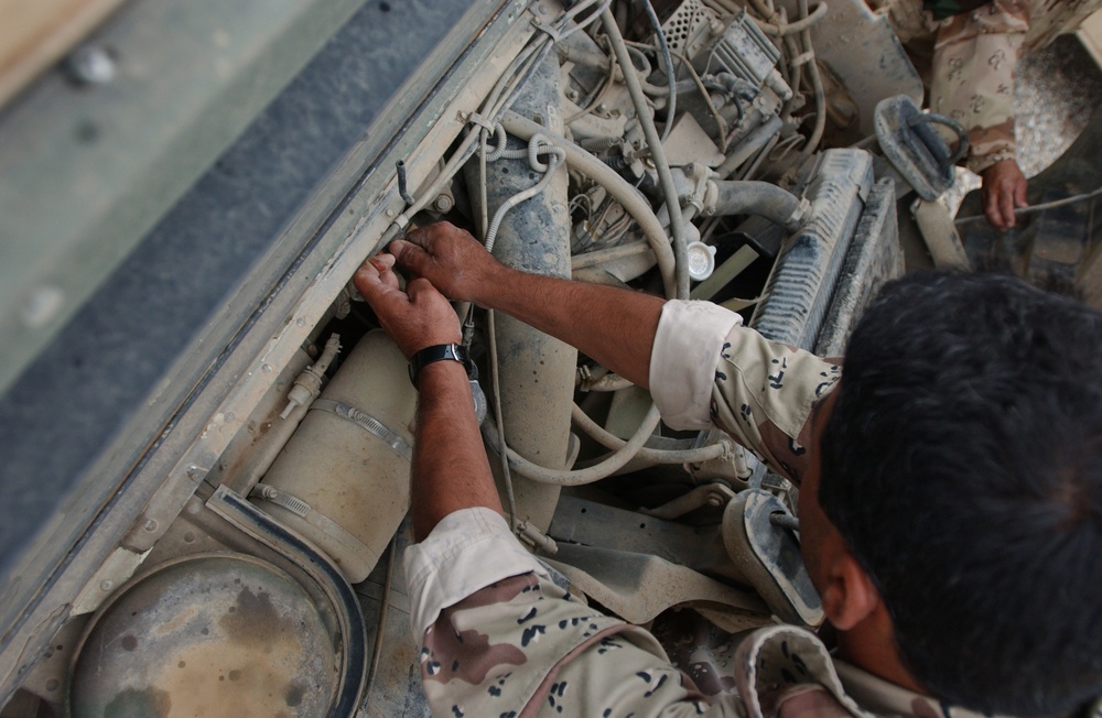 Iraqi Army Soldiers learn proper driving procedures