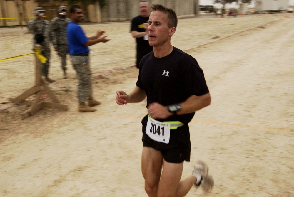 DVIDS - News - Soldiers go the extra mile, or two, in marathon