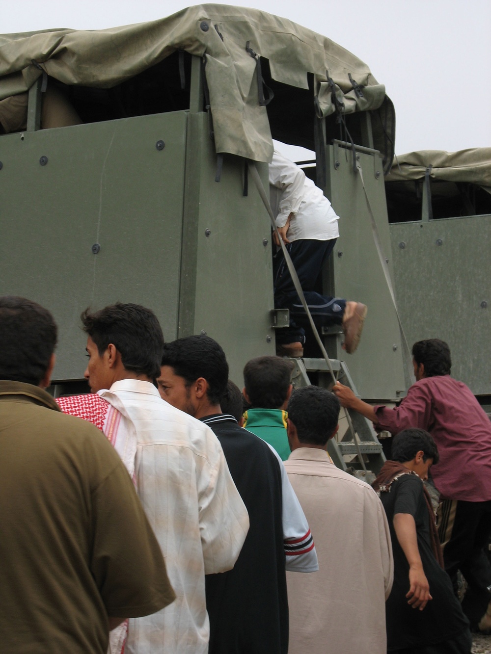 Iraqi Army recruiting drive