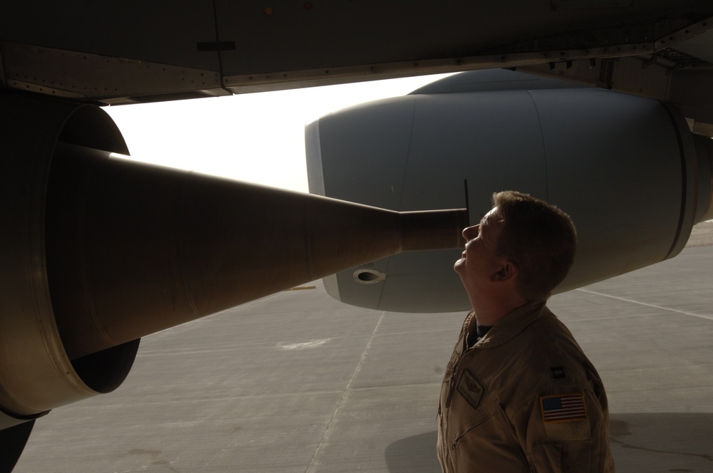 KC-135R/T Stratotanker