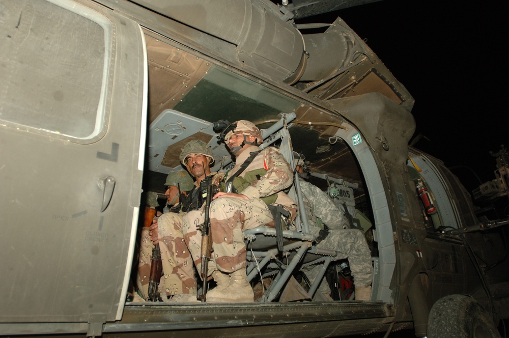 Iraqi Army takes on terrorists