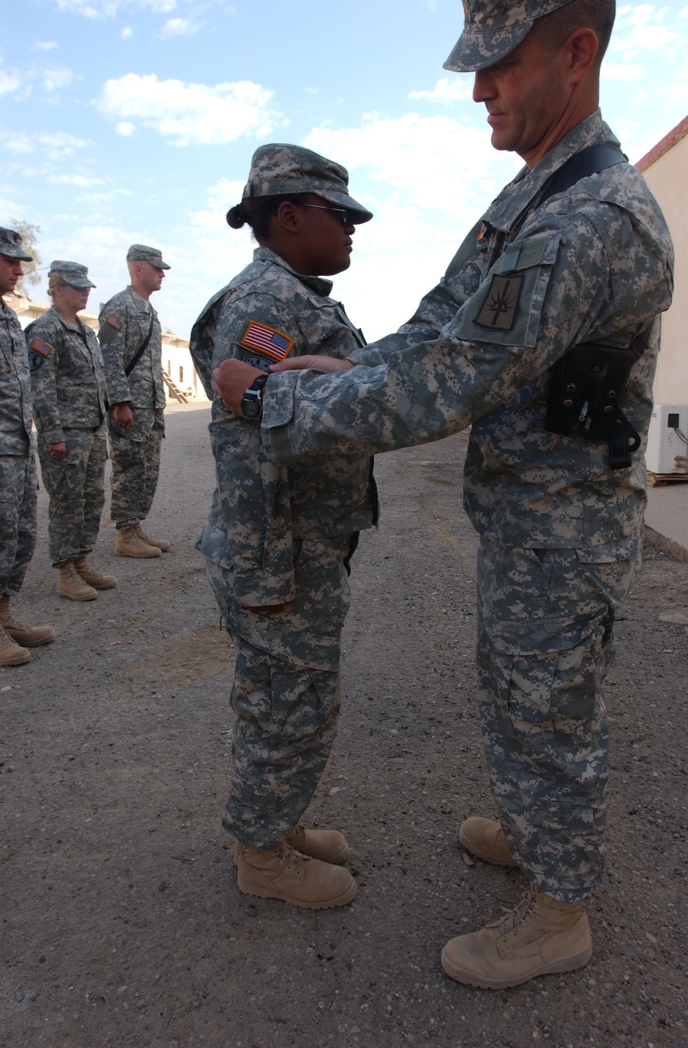 138th MPAD Soldiers receive the 172nd Stryker Brigade Combat patch