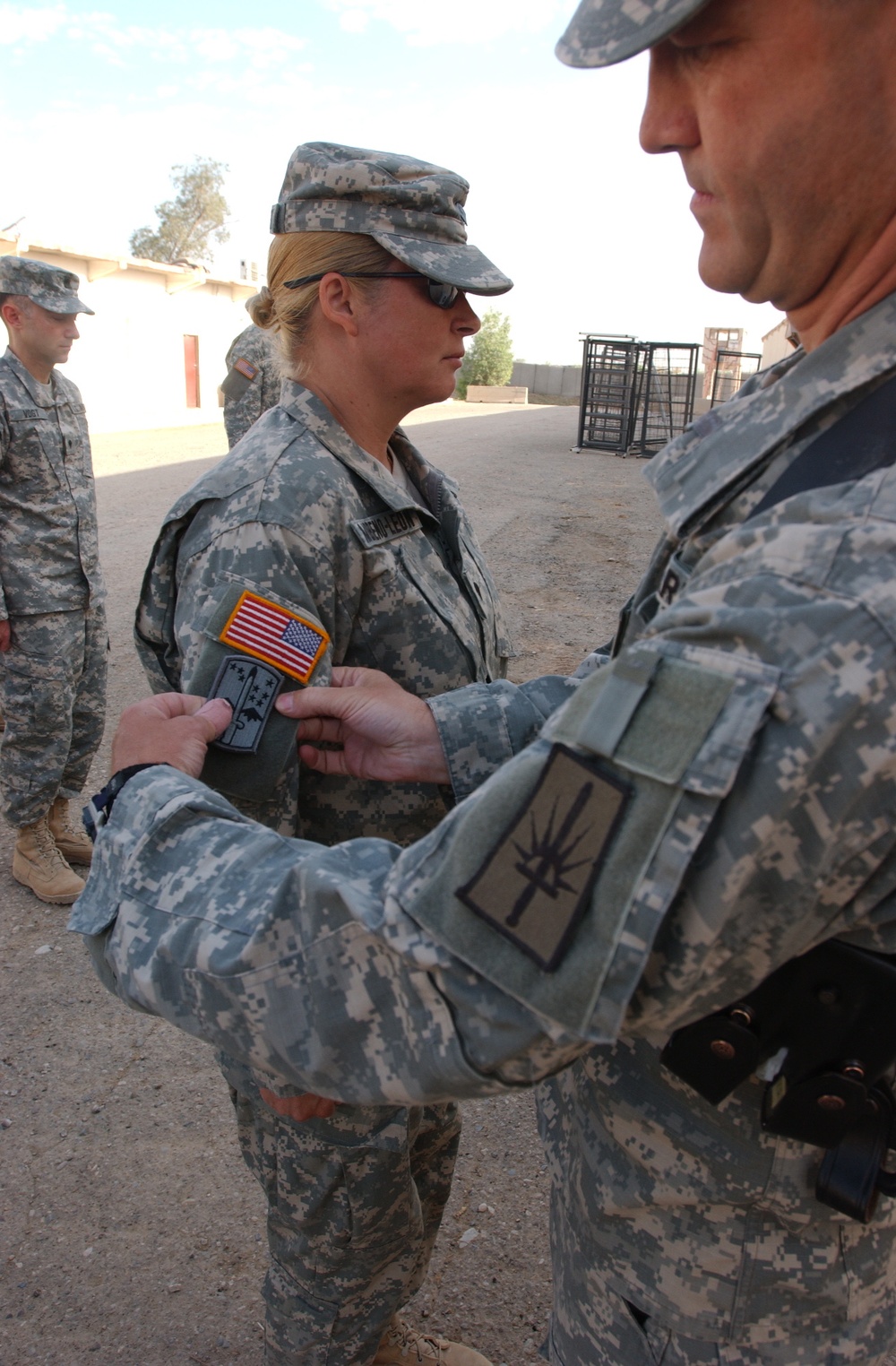 138th MPAD Soldiers receive the 172nd Stryker Brigade Combat patch