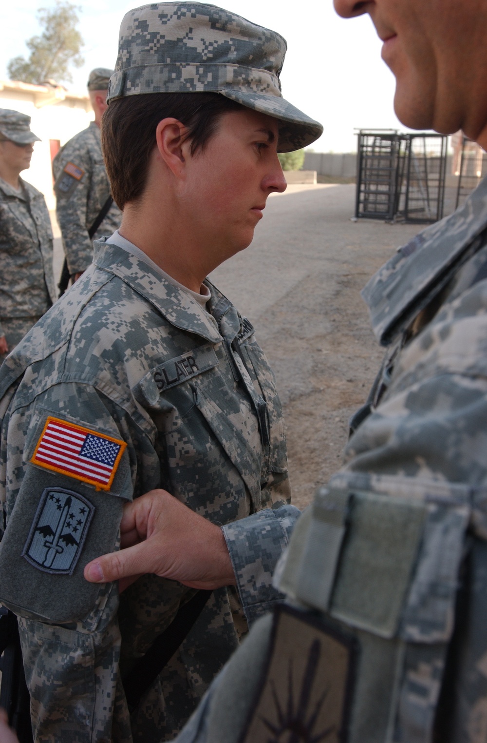 138th MPAD Soldiers receive the 172nd Stryker Brigade Combat patch