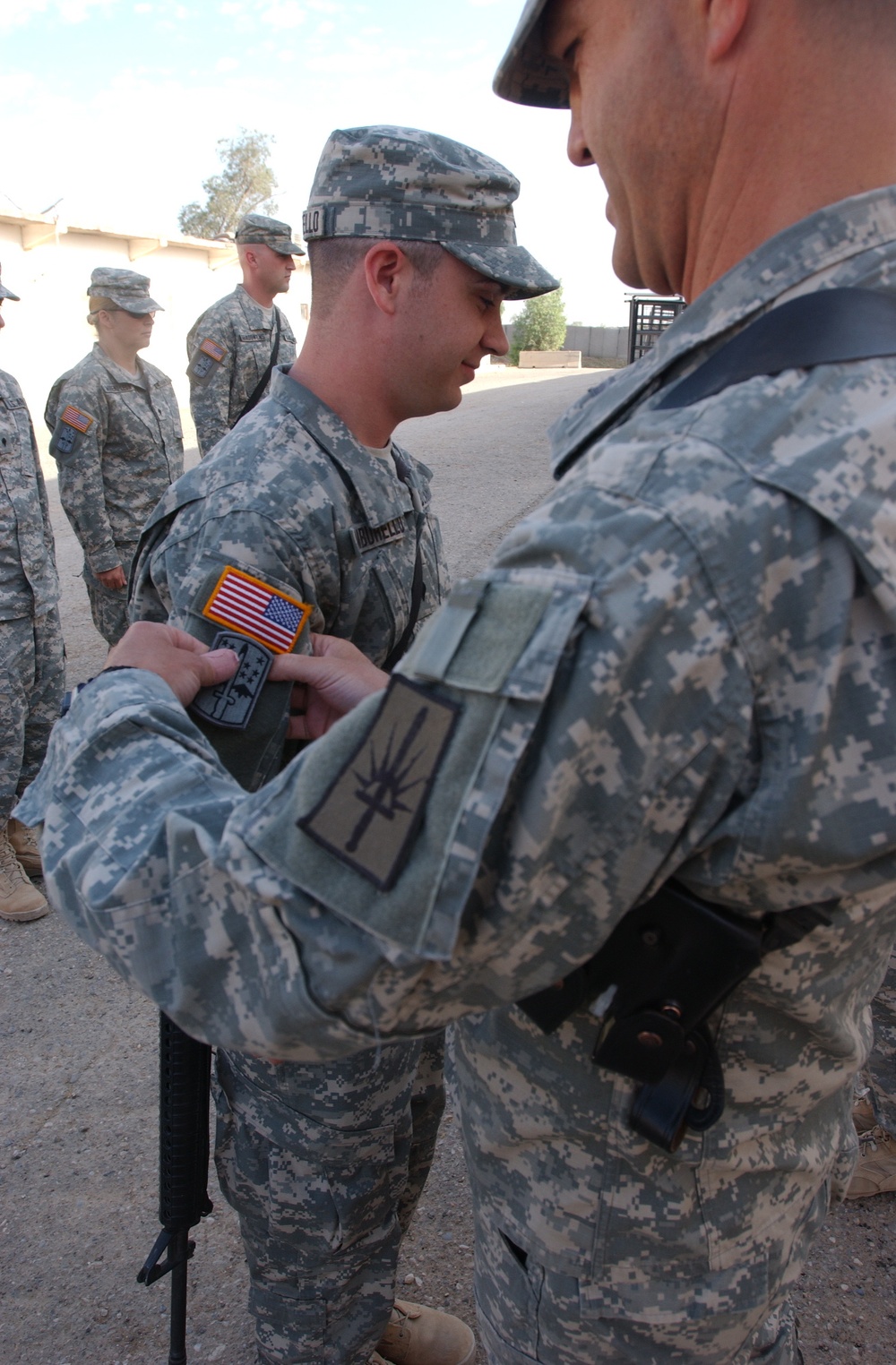 138th MPAD Soldiers receive the 172nd Stryker Brigade Combat patch