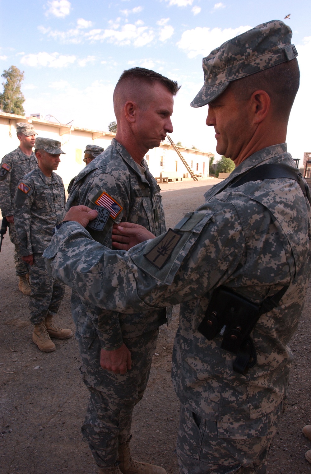 138th MPAD Soldiers receive the 172nd Stryker Brigade Combat patch