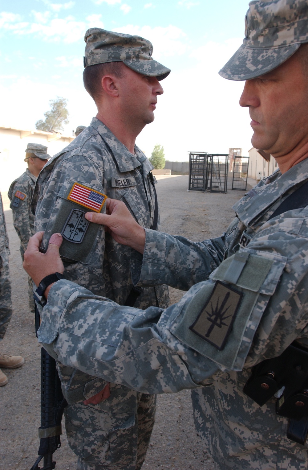 138th MPAD Soldiers receive the 172nd Stryker Brigade Combat patch