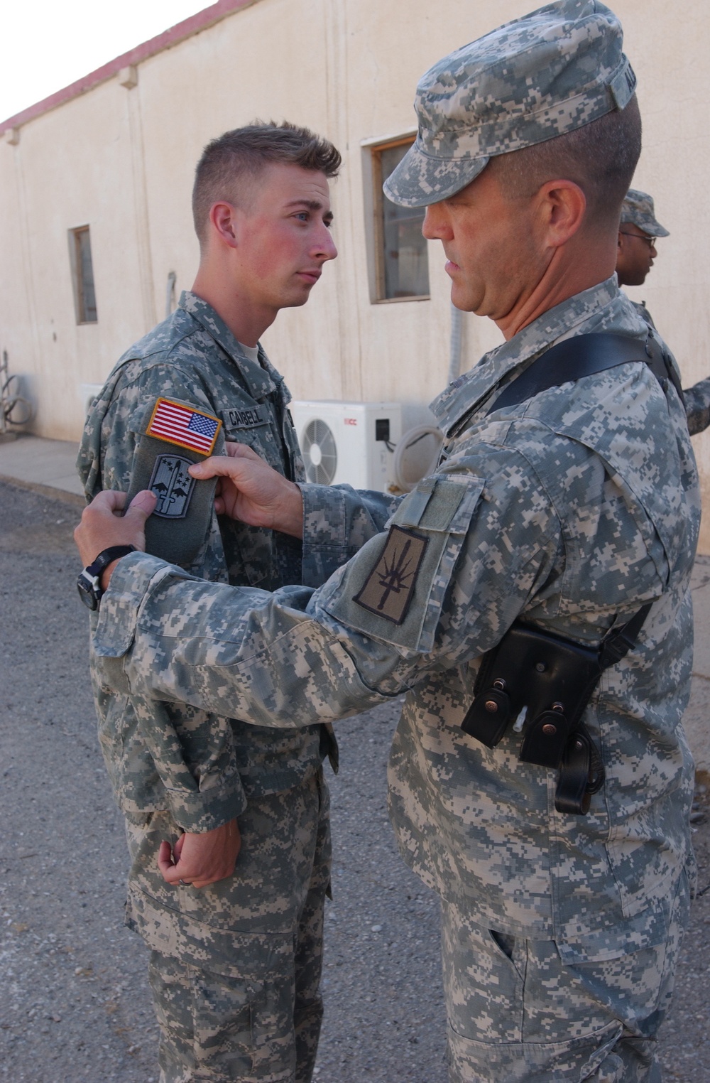 138th MPAD Soldiers receive the 172nd Stryker Brigade Combat patch
